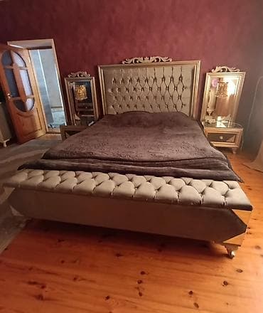 divanlar 2021: Jurnal masası, Dolab, Komod — 9