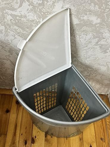 pec radiator: Peşəkar mətbəx üçün komplekt qab dəsti Tərkib: - Paslanmayan poladdan — 9