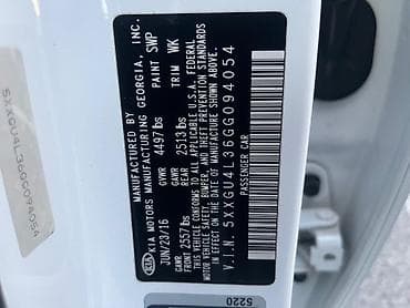 Kia Optima: 2.4 l | 2016 il — 10