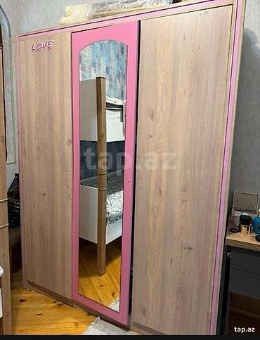 paltar dolabi islenmis: 3 qapılı, Güzgülü, Rəngli, Taxta, Kupe, Düz dolab — 1
