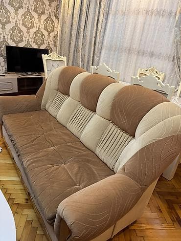 ev eşyası: Kreslo-divan dəsti - Tərkibi: 1 ədəd geniş 3 nəfərlik divan və 2 ədəd — 2