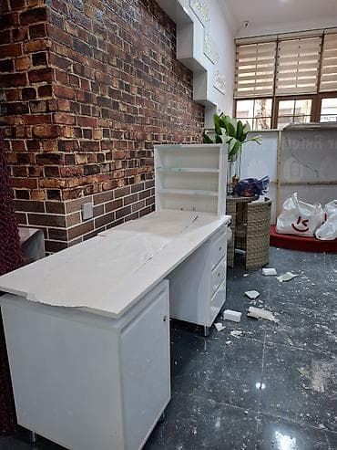 Ofis masaları: İşlənmiş, Resepşn, Kvadrat masa — 1