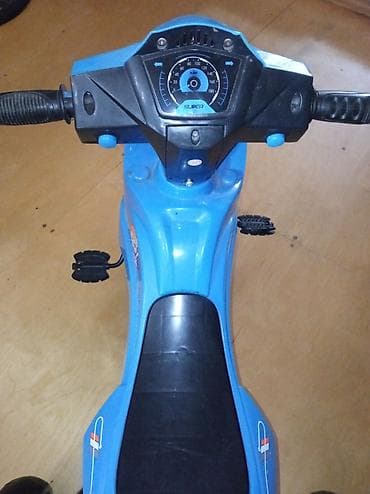 Uşaq üçtəkərli velosiped/moped tipi pedallı skuter - Rəng: mavi, qara — 3