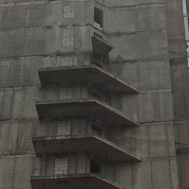 3 eded xoncali taxda qapi lazimdir: Beton deşmə beton kəsmə kesimi boru yerlerinin acilmasi — 10