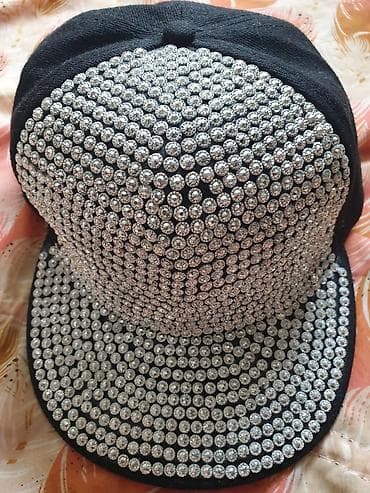 Qara snapback papaq – daşlı dizayn - Model: snapback, arxası — 3