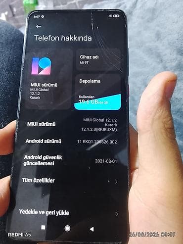 Xiaomi Mi 9T, 64 ГБ, цвет - Черный, 
 Битый — 3