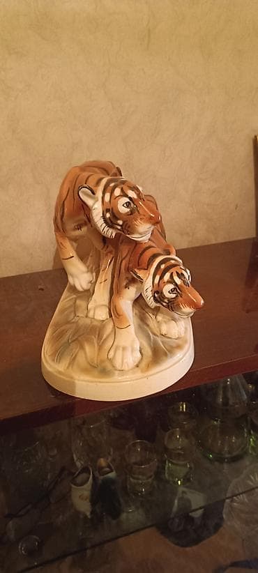 Fiqur, Keramika, rəng - Narıncı