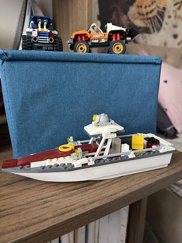 LEGO konstruksiya dəstləri – nəqliyyat vasitələri kolleksiyası lalafo.az -da LEGO konstruksiya dəstləri – nəqliyyat vasitələri kolleksiyası