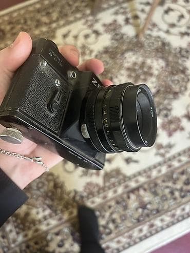 fotokamera: Zenit TTL 35mm plyonka fotoaparatı - Ob’yektiv: Helios‑44M 58mm f/2 — 6