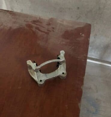 Yağlar və avtokimyəvi maddələr: Hyundai i40 arxa support qapaği original — 2