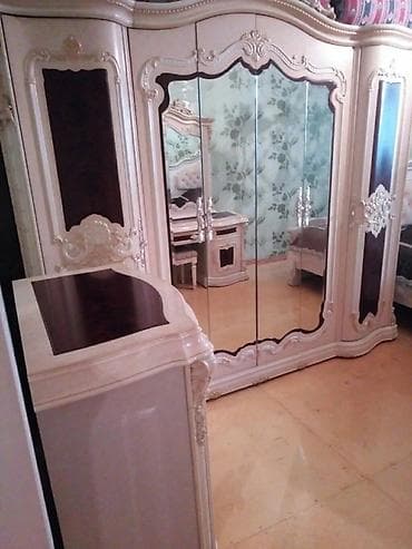 badamdarda kiraye ev: Mənzil Gəncə şəhərində yerləşir. Hər şəraiti var. Ailəliyə kirayə — 4