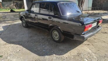 прием ваты в бишкеке: VAZ 2107 sedan - Kuzov: 4 qapılı, qara rəng, klassik dizayn. Arxa və — 3