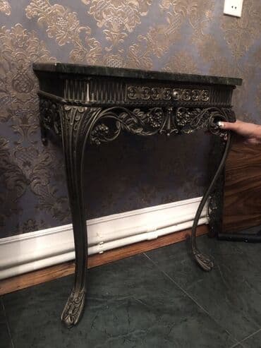 стол с зеркалом: Klassik üslubda antik konsol dəsti yashil mermerden. Oturacagida var — 3