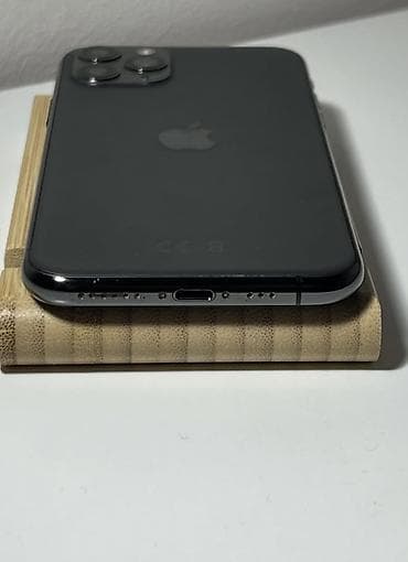 iphone 13 pro korpus: IPhone 11 Pro, 256 GB, Space Gray, Zəmanət, Kredit, Simsiz şarj — 4
