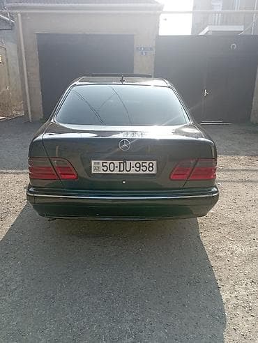 raf 4: Mercedes-Benz E-Class (W210) sedan – qara rəng, 4 qapılı, orijinal — 9