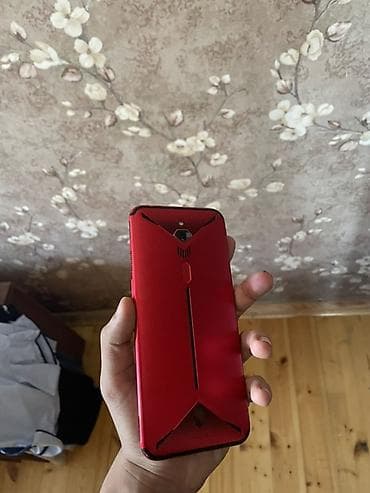 13 iphone mini: Qırmızı rəngli oyun smartfonudu Problemi var platası yanıb ehtiyyat — 2