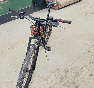 START dağ velosipedi

27-lik velosipeddi 1 ildi alınıb