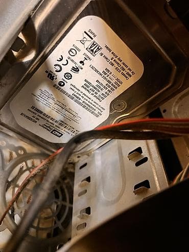 lg v30: Masaüstü kompüter seti Tərkib: - Sistem bloku (ATX korpus) - HP L1506 — 5