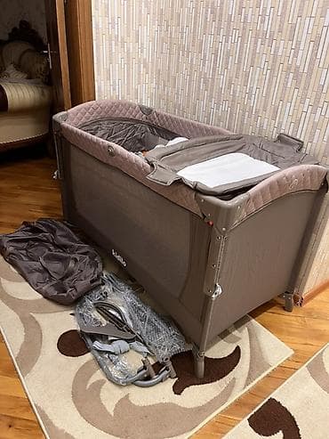 Детская кровать-манеж Размер: 125х65 см. Цвет: хаки В комплекте — 3