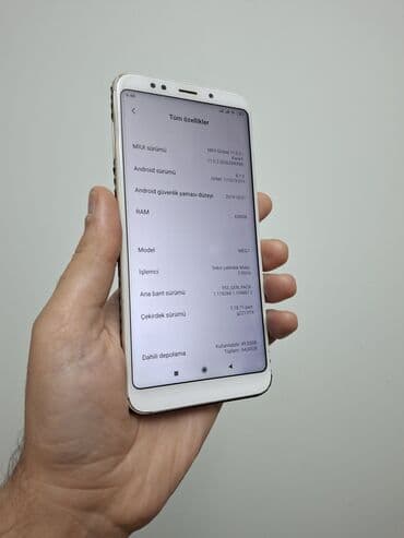 Apple iPhone: Redmi 5 Plus, 64 ГБ, цвет - Золотой, Отпечаток пальца — 2