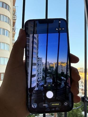 a10s ikinci el: IPhone 13 Pro Max, 128 GB, Sierra Blue, Qırıq — 9