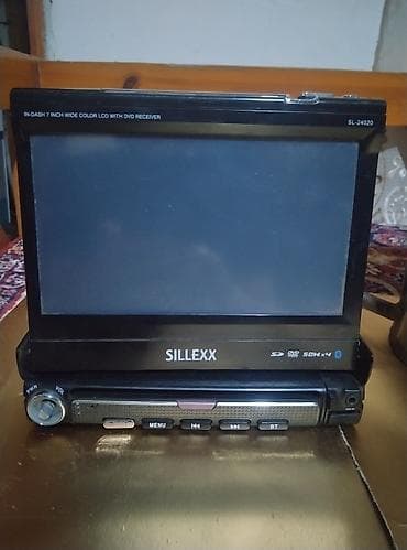 İdman və istirahət: Mövzu: Antik dekor kolleksiyası – saatlar və taxta yelkənli gəmi — 7