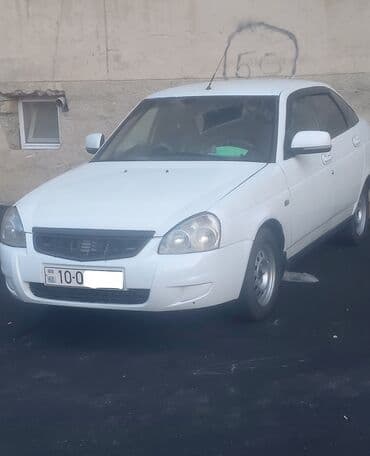 VAZ (LADA) Priora: 1.6 l | 2012 il 200000 km Hetçbek