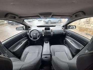 pirus 40 kuza: Toyota Prius: 1.5 л | 2007 г. Хэтчбэк — 5