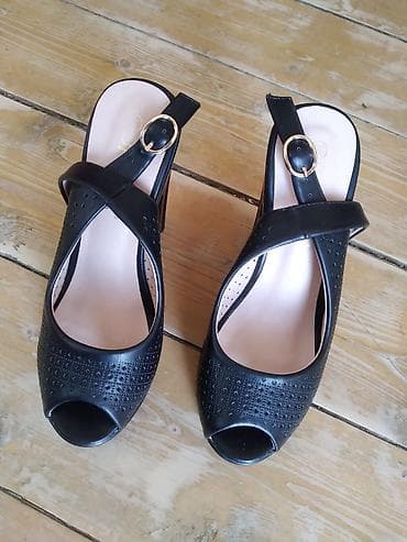 Ölçü: 35, rəng - Qara, Yeni