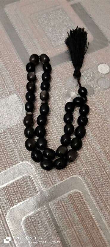 Очки: Qara muncuqlu təsbeh - Material: parlaq qara tonlarda yumru-oval — 2