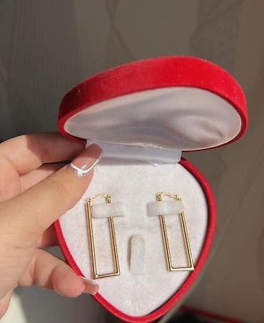 qızıl sırqalar: Sırğa, Sarı qızıl, 585 Əyar, 4 g, Ünvandan götürmə, Pulsuz çatdırılma, Ödənişli çatdırılma — 1