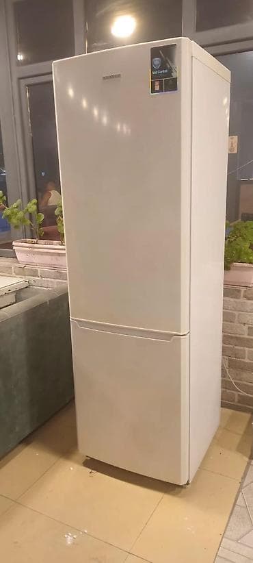 Samsunq soyuducu nofros satilır. Qiymeti 350 azn Unvan Nerimanov