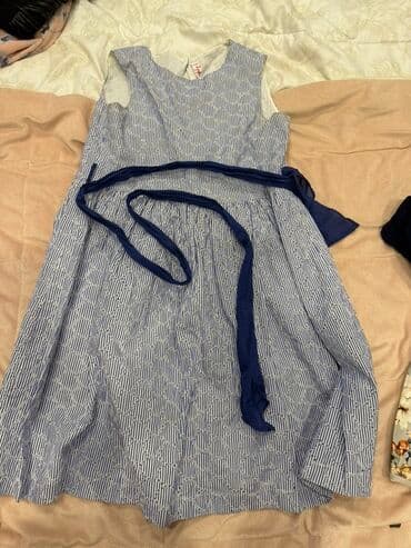 topik geyim: Qadın geyim dəsti – 4 fərqli don 1) Pudra rəngli, incə çiçək naxışlı — 3