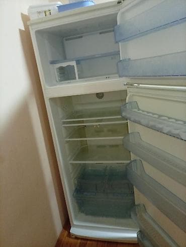 Elektronika: İşlənmiş 2 qapılı Beko Soyuducu Satılır, rəng - Ağ, Dolab içi — 4