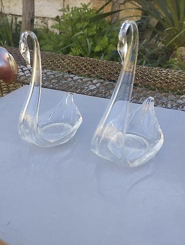 qedimi xalca satiram: Qədimi ev dekoru və süfrə əşyaları dəsti Tərkib: - İridesan (şəfəq — 6