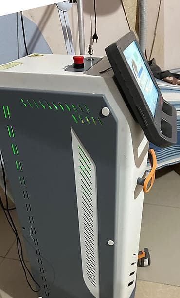 - Salon və klinikalar üçün stasionar model, təkərli şassi ilə rahat — 2