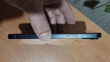 philips xenium 9@9d: IPhone 14 Plus, 128 GB, Midnight, Simsiz şarj — 2