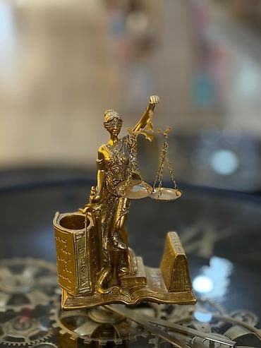 Настольные наборы: Temida (Ədalət ilahəsi) fiqurlu masaüstü aksesuar - Material: metal — 2