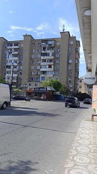 kiraye gence: Binəqədi rayonu, Biləcəri qəsəbəsi, 5057/68 məhəllə. 9 mərtəbəli — 1