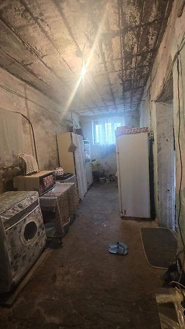 saray heyet evi: 1 kv. m, 3 otaqlı — 4