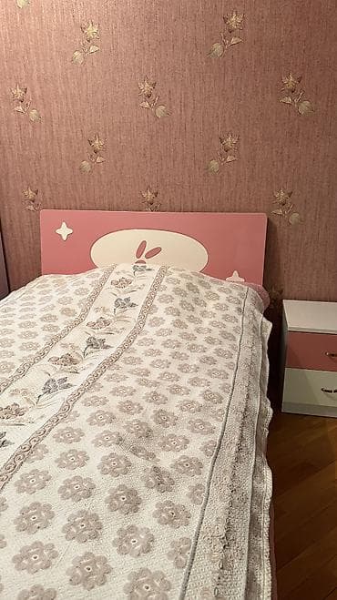 divanlar gence: Qız üçün, İşlənmiş, Təknəfərlik çarpayı — 2