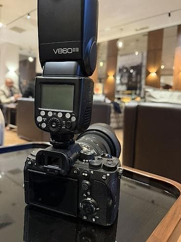 6d mark 2: Sony A7lV + sigma 24:70 ll versiya + godoox 860 ll versiya S komplekt — 3