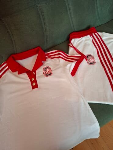 qaqa dəsti: Ağ-qırmızı idman dəsti -Temudan alinib - 2 hissədən ibarət: polo — 2