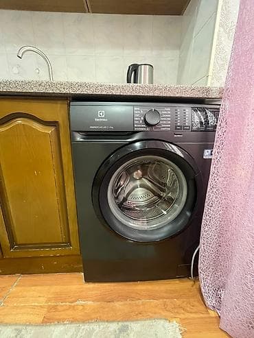 kiraye bos evler: Hezi Aslanov metrosuna yaxin 116 sayli ve 245 sayli mekteblere yaxin — 2