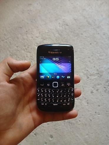 ucuz monitor: Blackberry rəng - Qara, Düyməli — 1