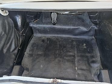 vaz 2107 ucun: Avtomobil: Lada 2107, ağ rəng, sedan kuzov Mühərrik və ötürücü: - — 9