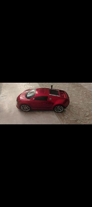 popit satisi: Qırmızı rəngli radioidarəetməli maşın - Model görünüşü: superkar — 2