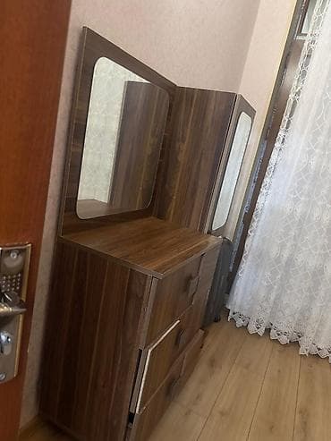 Komodlar: Güzgülü — 3