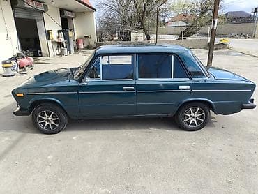 Avtomobil alışı: VAZ 2106 sedan - Kuzov: tünd yaşıl rəng, 4 qapı, xrom yan moldinqlər — 1