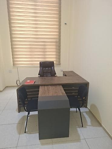 dus kabin: Ofis mebel dəsti Tərkib: - L formalı iş masası: geniş iş səthi, ön — 1